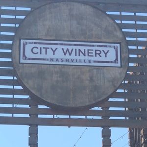 Meet your Posher, Lynda